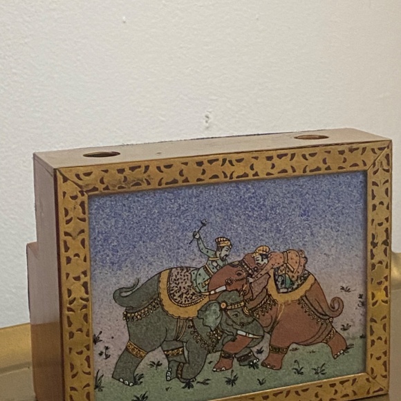 Indian artwork, wood & brass,  pen & notepad holder - Picture 13 of 15